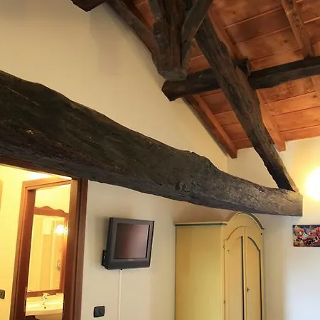 Alloggio per agriturismo Alloggio Agrituristico Cascina Tappa *